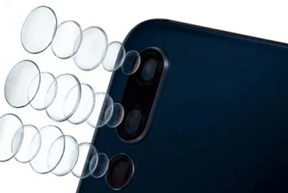 Компания Huawei презентовала смартфон с тройной камерой